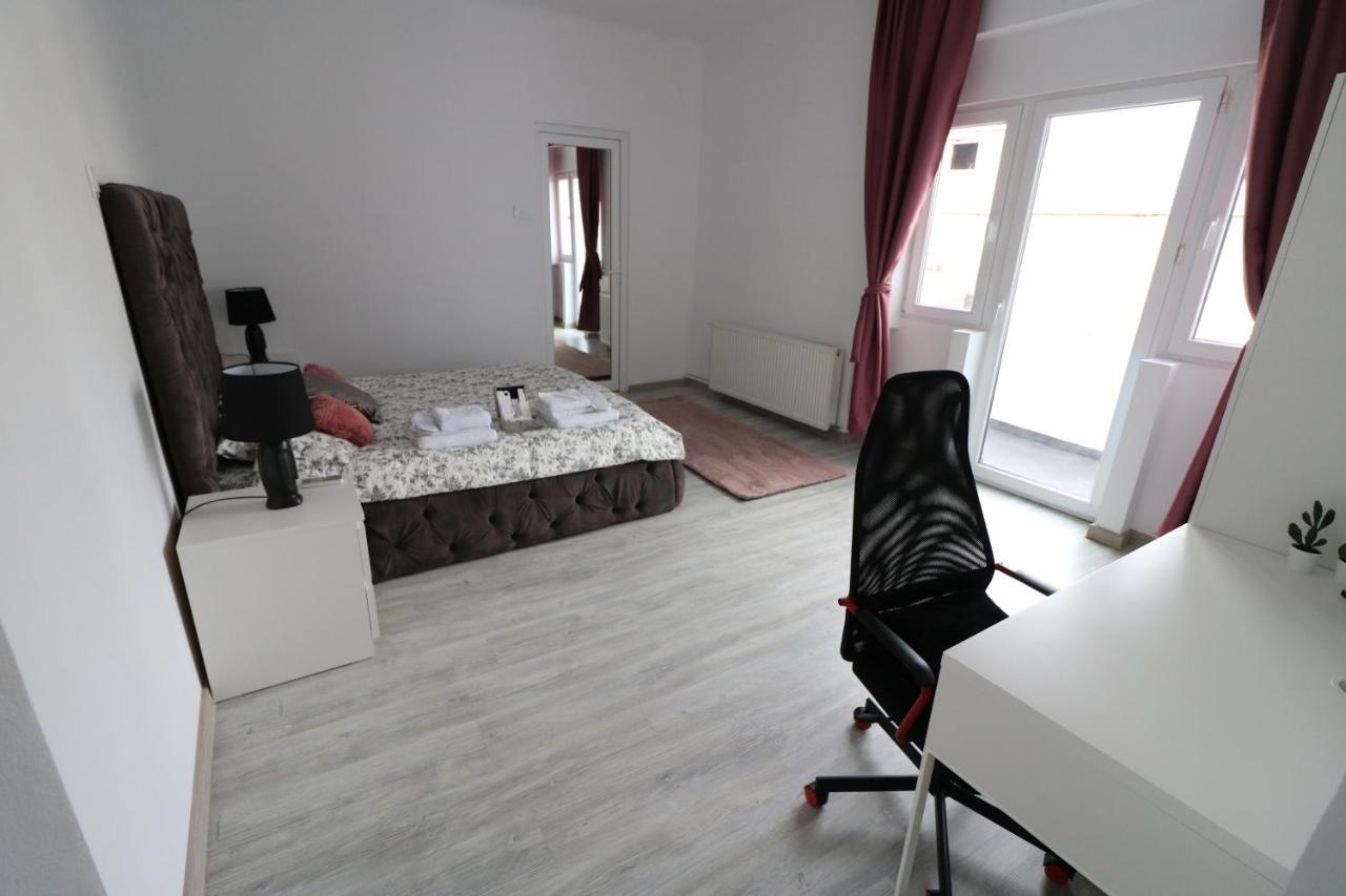 Athenee Palace Apartment - Panoramic View Terrace & Balcony - Free Minibar Bükreş Dış mekan fotoğraf